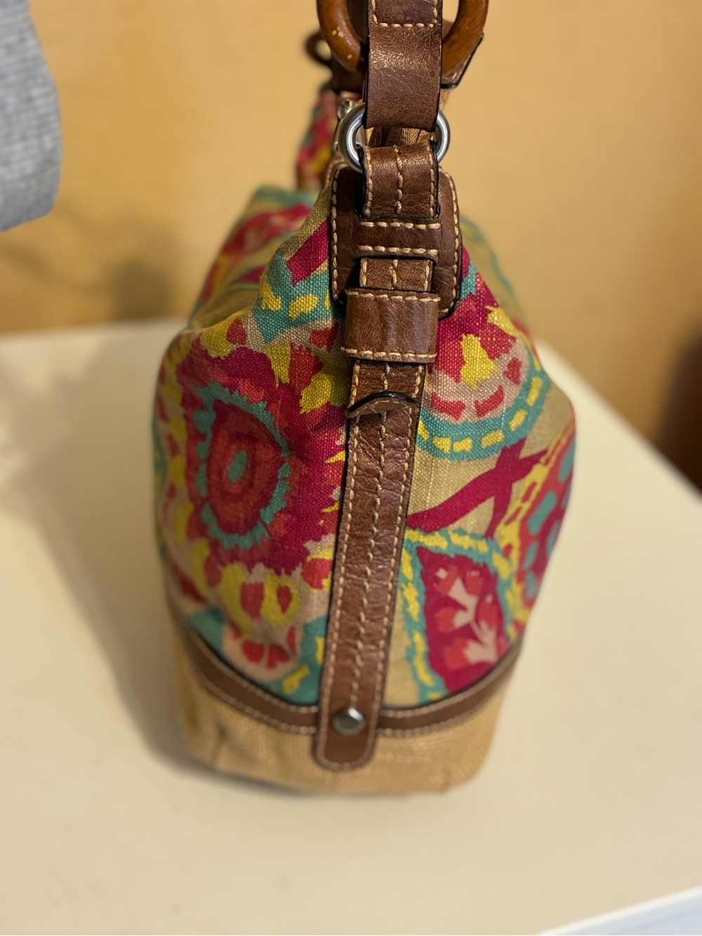 Vintage Fossil Boho Canvas Leather Shoulder Bag Floral Wood Key Charm Purse Y2K - Picture 4 of 16